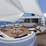 Yacht 2